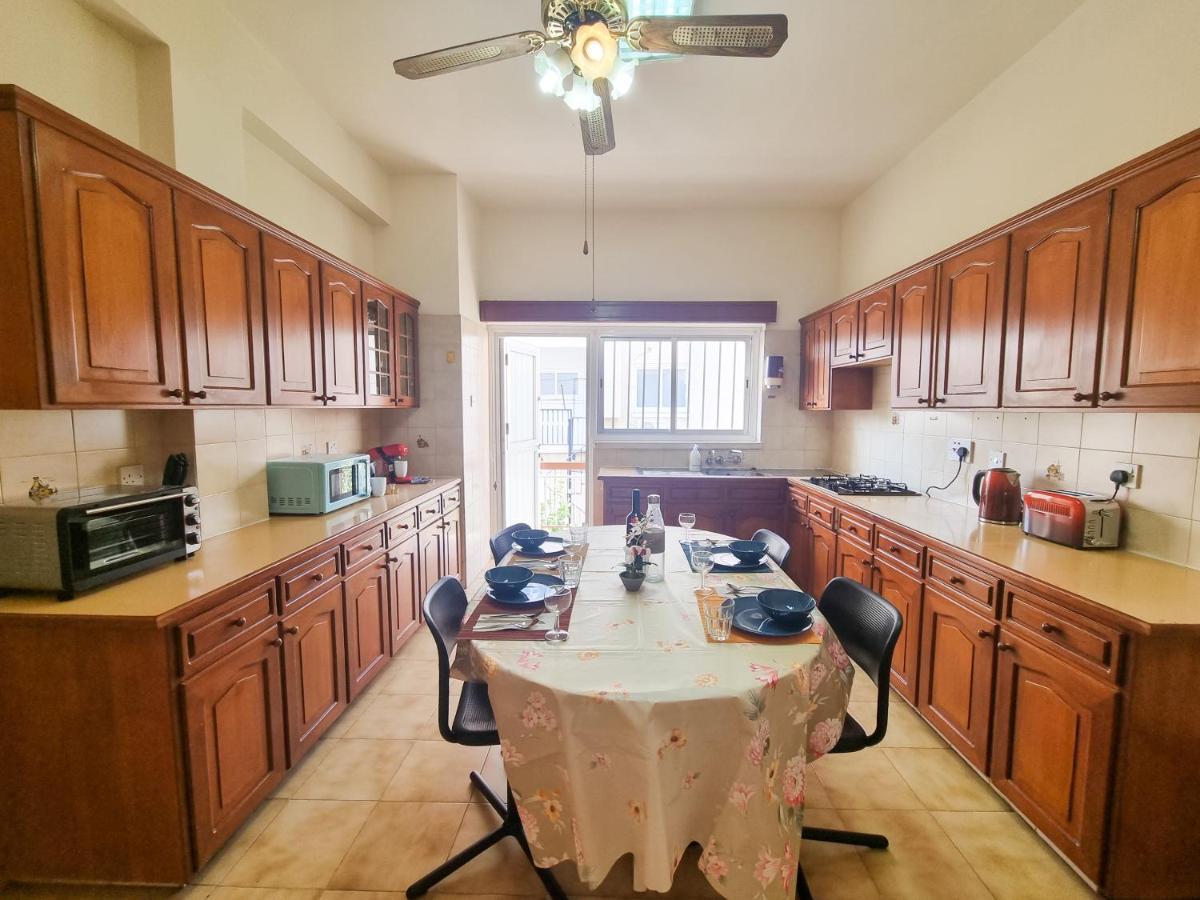 Luxury City Rooms لارنكا المظهر الخارجي الصورة